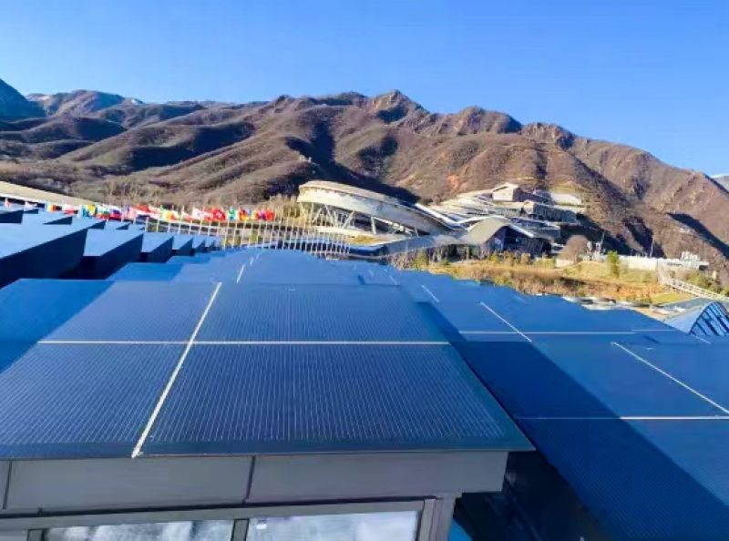 屋顶光伏电站冬奥会上表现优异，延庆赛区新闻中心光伏屋顶年减碳量超150吨「绿色冬奥」