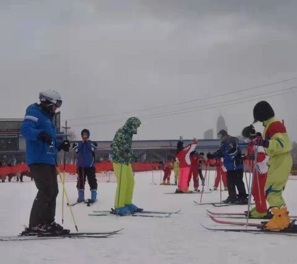 助力北京冬残奥会!山东省第六届中国残疾人冰雪运动季活动在烟台举行 助力北京冬残奥会!山东省第六届中国残疾人冰雪运动季活动在烟台举行