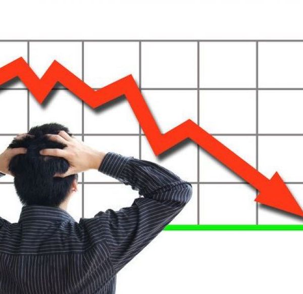 见证历史！恒生科技指数暴跌11%，腾讯等巨头“血流成河”，中国股市估值重构？