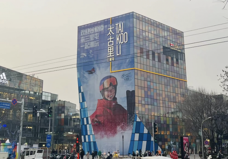 烧钱夺市场一年61亿打广告！安踏与耐克中国难逃一战