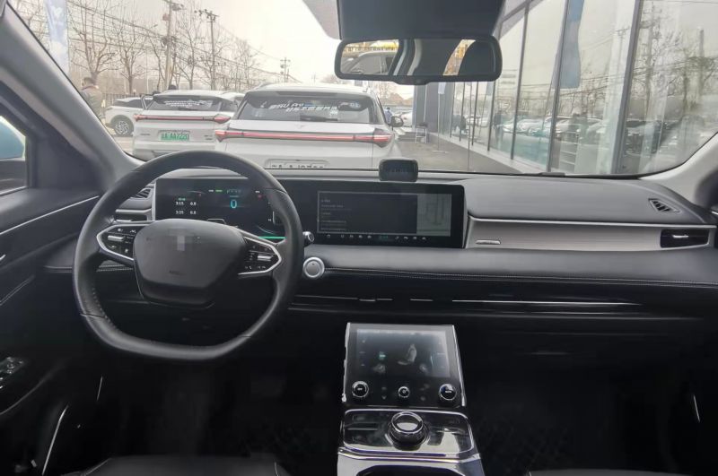 汽车产业下半场：决胜智能网联