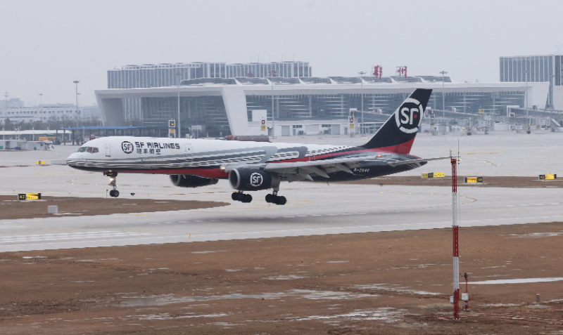 顺丰2021年单量破百亿,鄂州机场启用倒计时,国际航空货运打开新空间 顺丰2021年单量破百亿,鄂州机场启用倒计时,国际航空货运打开新空间