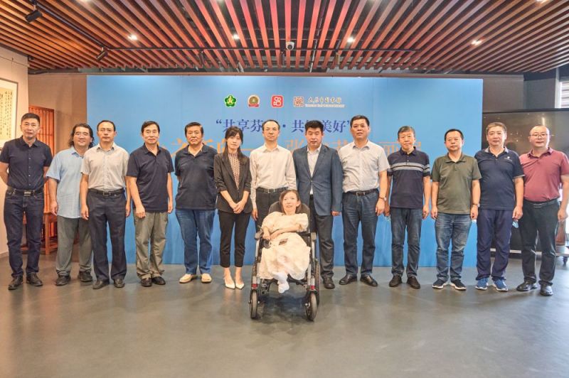 “共享芬芳·共铸美好”心之所向——张俊莉油画展活动成功举办 “共享芬芳·共铸美好”心之所向——张俊莉油画展活动成功举办
