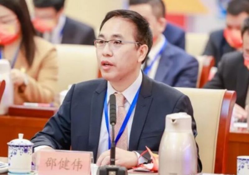 黑天鹅突袭大牛股!董事长被警方监视居住,今天国际股价跌停 黑天鹅突袭大牛股!董事长被警方监视居住,今天国际股价跌停