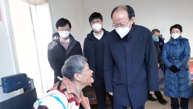 周长奎一行赴定点帮扶县走访慰问困难残疾人
