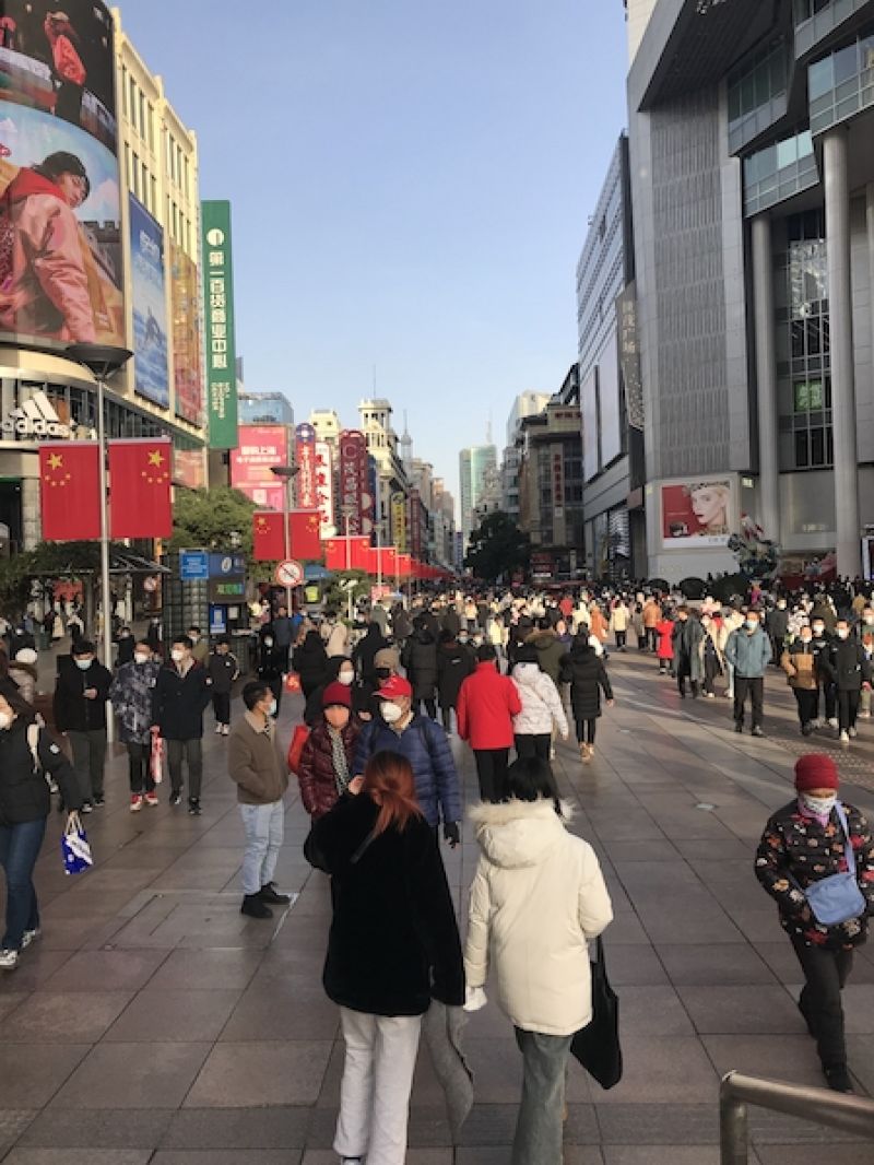 南京路又见“人山人海”,大项目春节忙赶工!上海消费+投资强劲归来 南京路又见“人山人海”,大项目春节忙赶工!上海消费+投资强劲归来