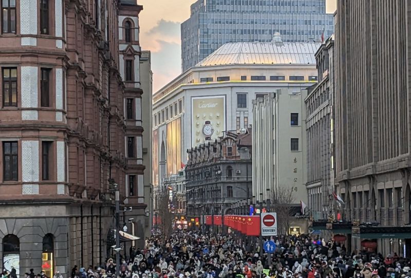 报复性出游潮!长短线境内外全线“开花”,旅游业兔年春节“猛虎出笼” 报复性出游潮!长短线境内外全线“开花”,旅游业兔年春节“猛虎出笼”