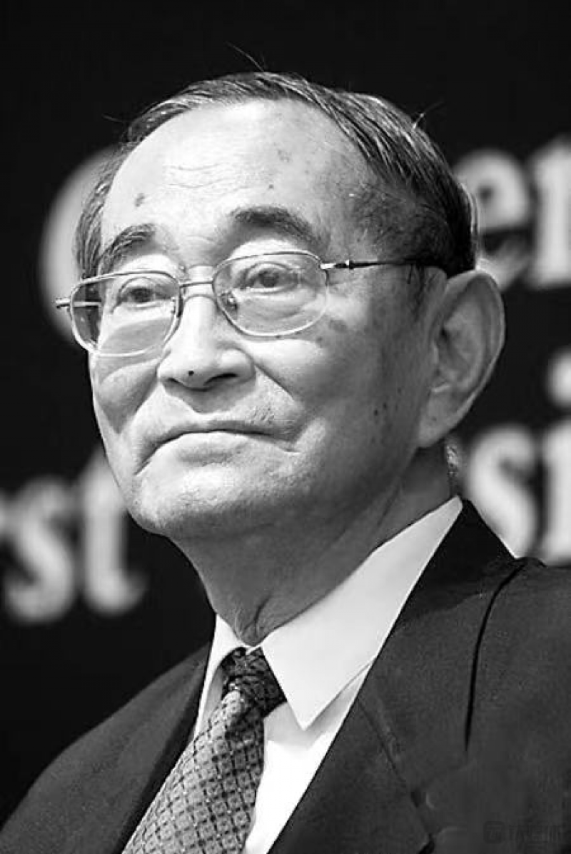 “无悔今生不自愁!”改革先锋、著名经济学家厉以宁逝世 “无悔今生不自愁!”改革先锋、著名经济学家厉以宁逝世