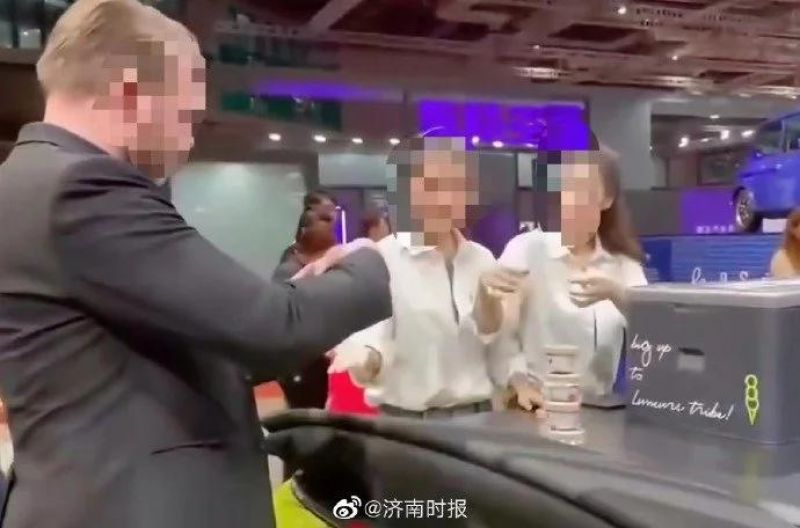 刚刚！宝马MINI道歉了