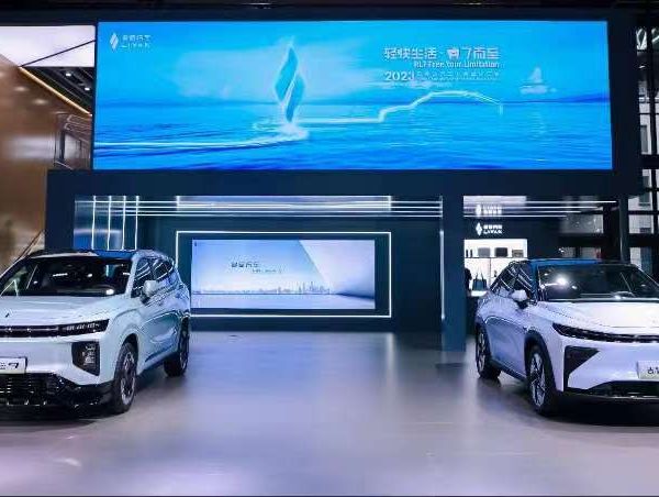 加快新能源布局，睿蓝汽车持续押注换电赛道 | 聚焦2023上海车展