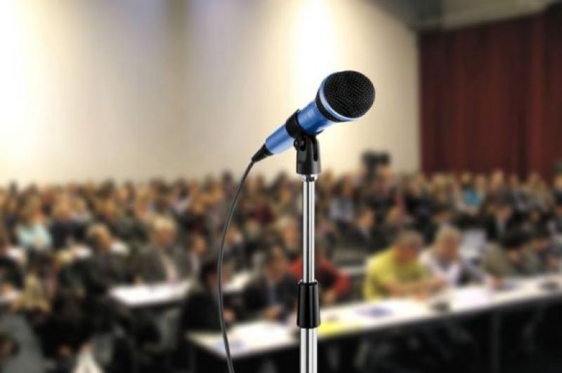 政治局会议重磅定调:坚持“房住不炒”,推动经济逆势而上|快讯 政治局会议重磅定调:坚持“房住不炒”,推动经济逆势而上|快讯