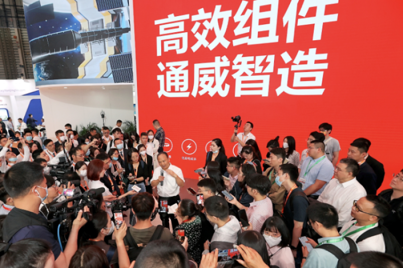 SNEC现场对话通威集团刘汉元:以开放心态欢迎企业跨界 SNEC现场对话通威集团刘汉元:以开放心态欢迎企业跨界