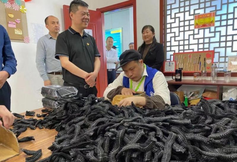 身残求职屡次碰壁后 他将助力残疾人就业设为人生目标