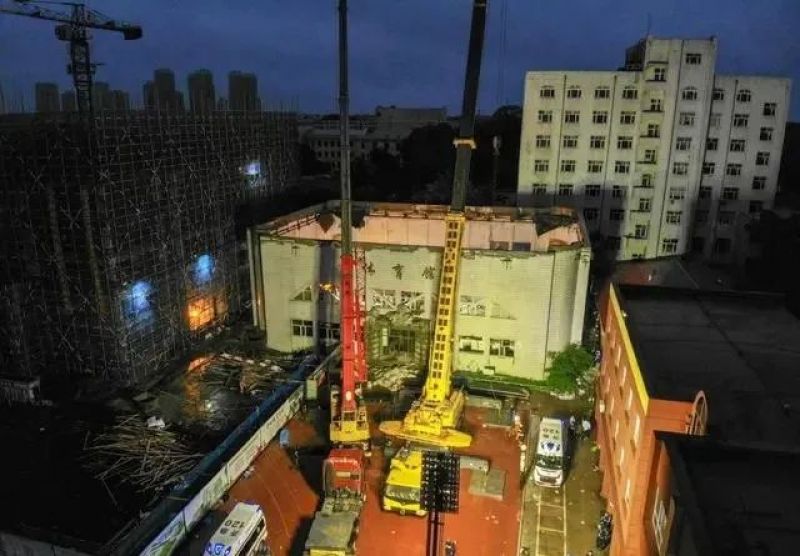 已致10人死亡!齐齐哈尔坍塌体育馆毗邻楼施工单位责任人被控制,初查原因公布→ 已致10人死亡!齐齐哈尔坍塌体育馆毗邻楼施工单位责任人被控制,初查原因公布→