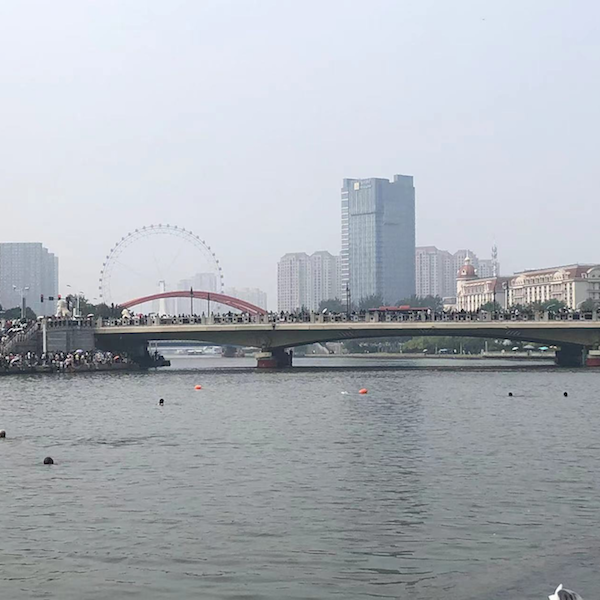 特写!海河流量突然躁动之后,天津跳水伯伯终归“隐入山林” 特写!海河流量突然躁动之后,天津跳水伯伯终归“隐入山林”