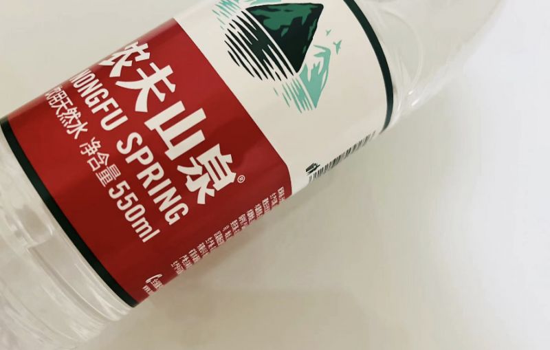 一则人事任命引关注！“接班话题”之外农夫山泉另有紧迫：第二曲线待长成