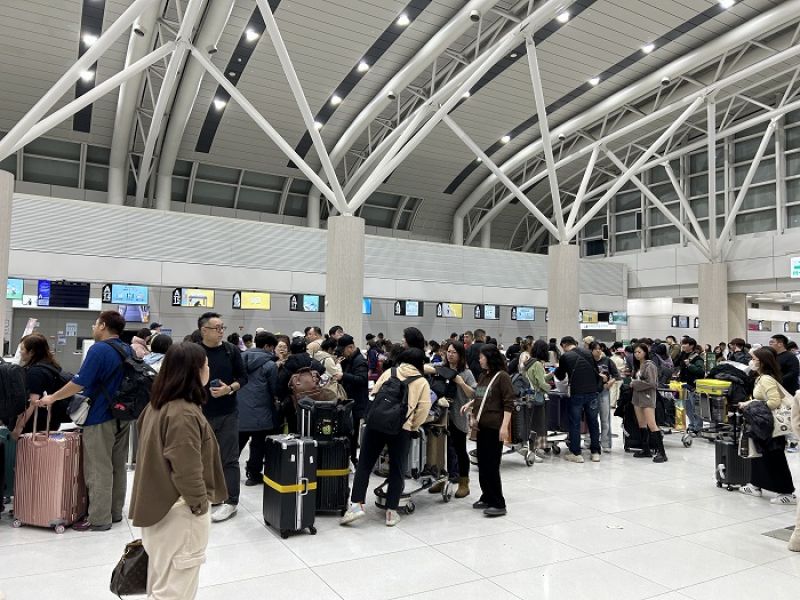 春节实探济州岛：落地免签入境“丝滑”，市区酒店多被中国人占满，“一日游”火爆
