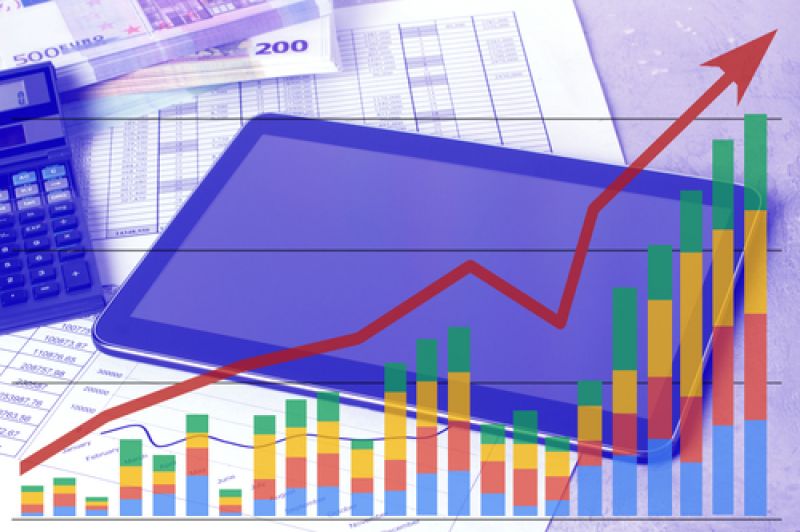 铜价狂飙背后：终端企业采购意愿低落，高盛称明年涨至1.5万美元 