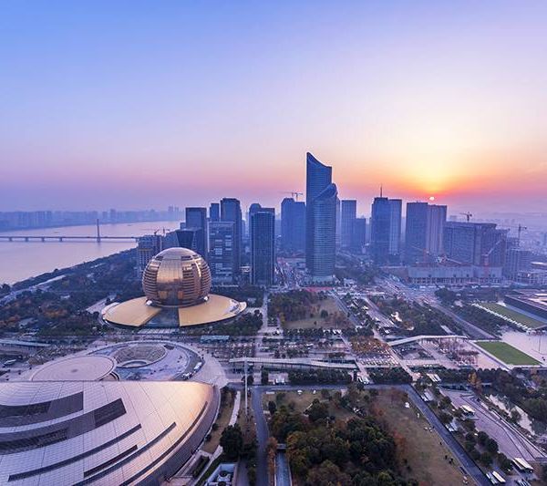 力度空前！时隔近8年，杭州全面取消住房限购，买房可落户