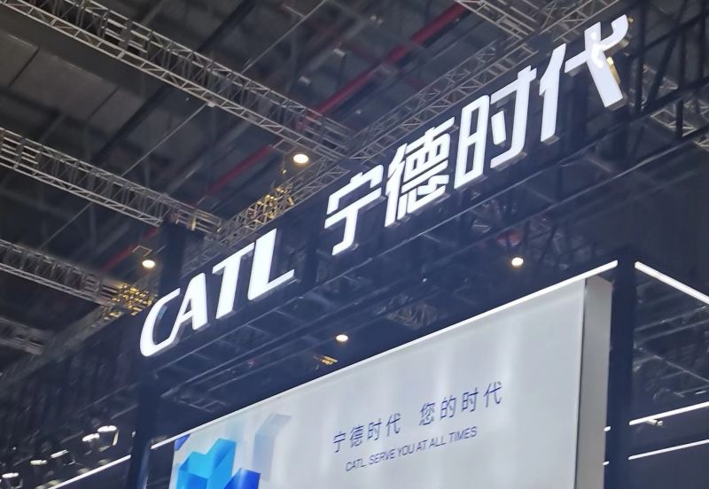 抢滩千亿换电赛道：头部车企入局占位，蔚来、宁德时代两大联盟不搞“同竞”
