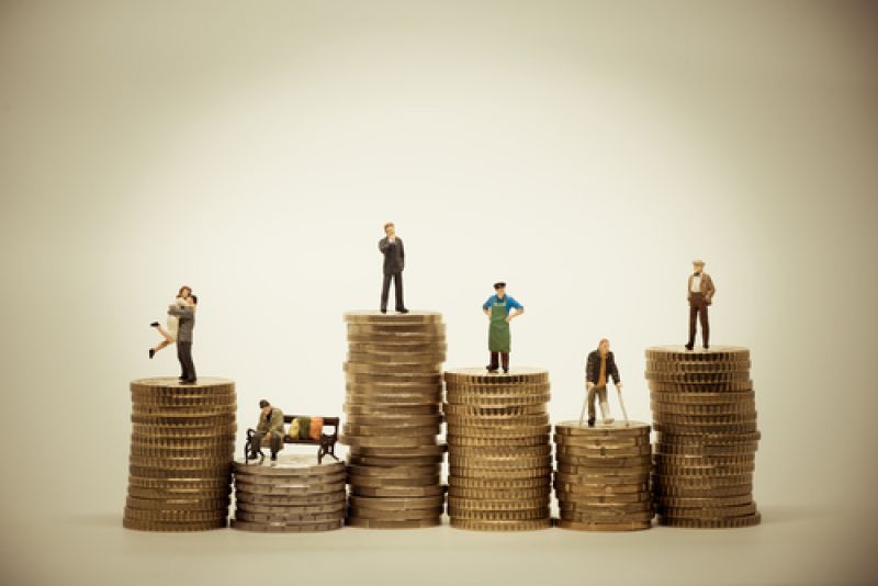 部分产品成立以来年化达4.79%,个人养老金理财再次尝试“含权”产品 部分产品成立以来年化达4.79%,个人养老金理财再次尝试“含权”产品