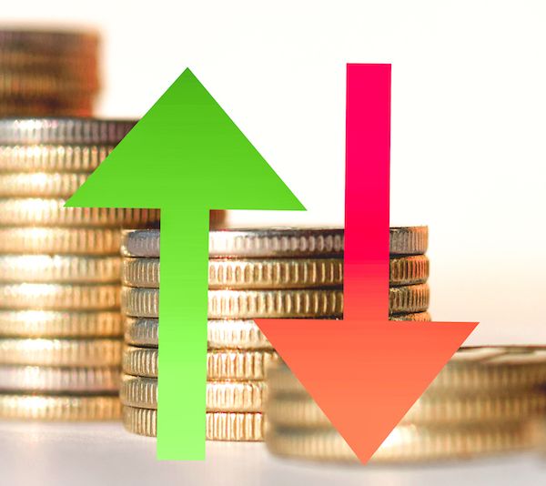金价高企，业绩承压！周大生上半年净利润下滑18.71%，快速扩张背后暗藏隐忧