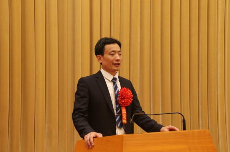 王俊:用双手挣出亮堂堂的明天 王俊:用双手挣出亮堂堂的明天