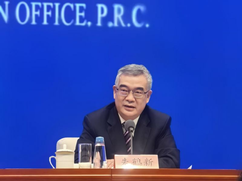 国家外汇局局长朱鹤新：截至3月末，科技型中小企业贷款余额已超3.3万亿元，同比增长24％，连续3年增速超过20％｜快讯