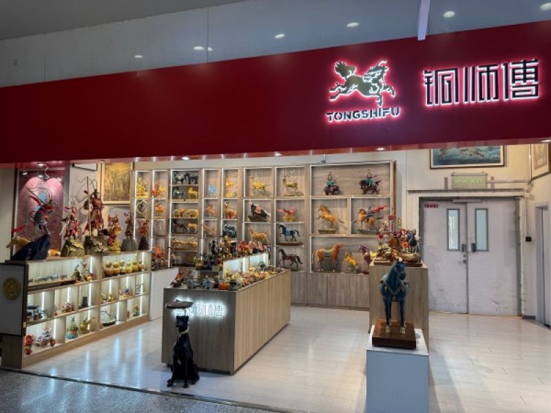 小米系铜师傅、万达系52TOYS接连港股IPO，中国潮玩文创产业加速驶入资本快车道