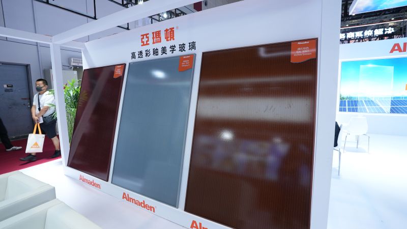 光伏玻璃.jpg